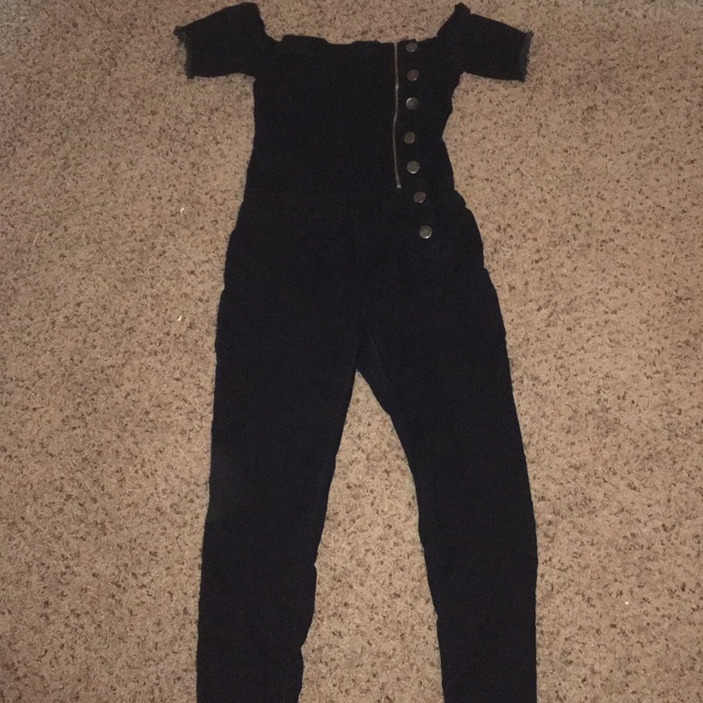 Fittied (true to size) black jumpsuit